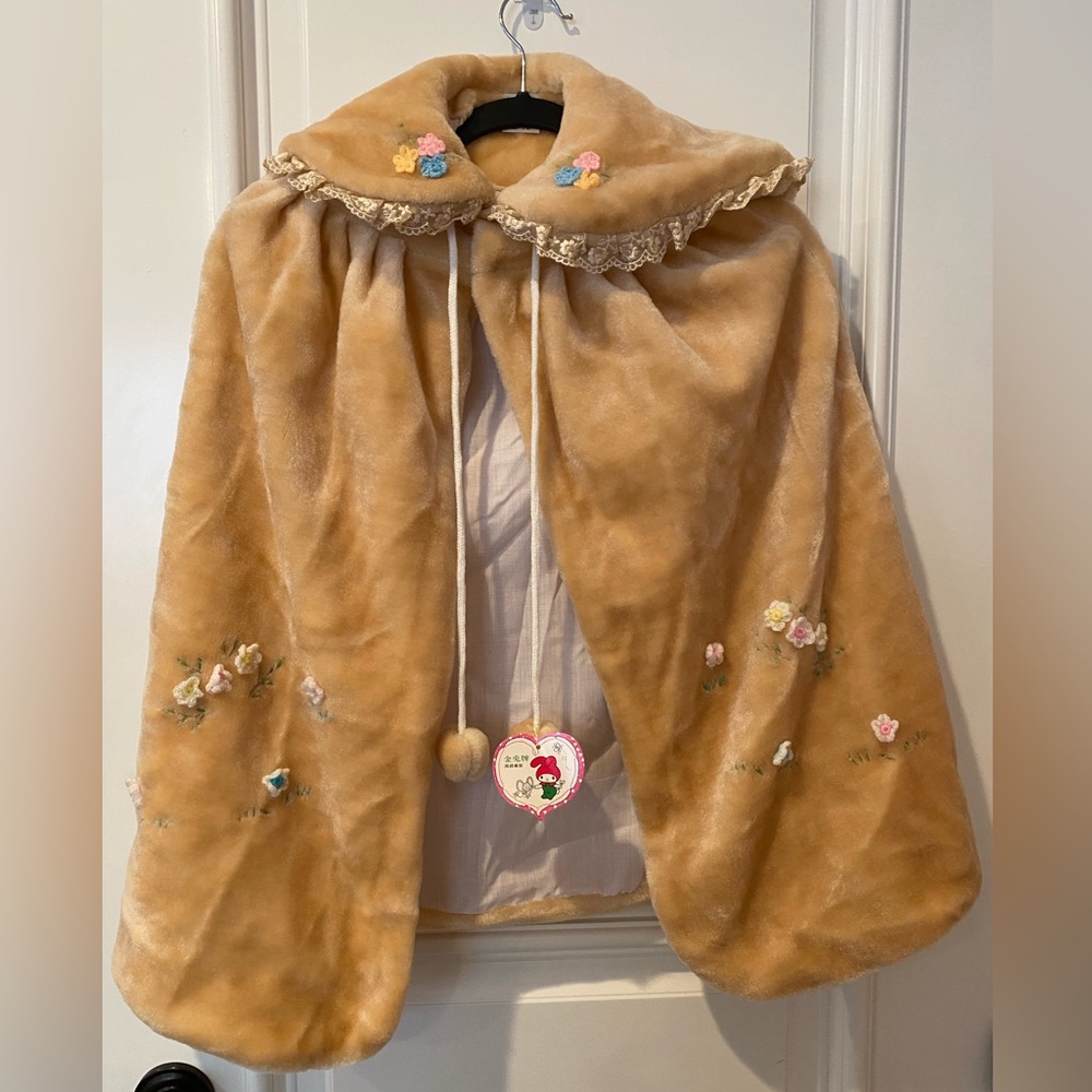 FASHIONABLE HOODED CAPE COAT